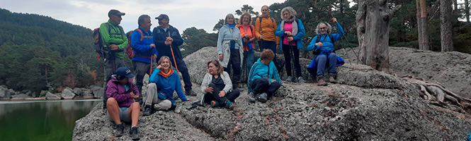 Laguna Negra y Pico Urbi贸n